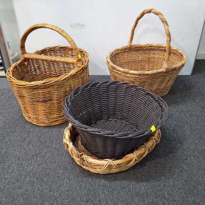 WOVEN BASKETS