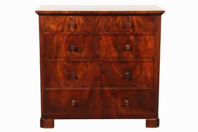 CHEST OF DRAWERS