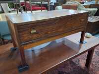DRAWER