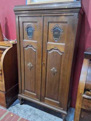 OAK CABINET