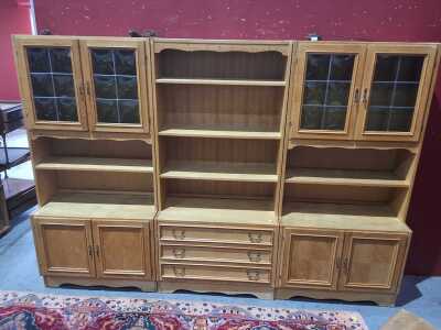 WALL UNIT