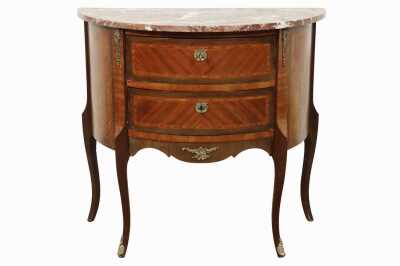 PETITE COMMODE