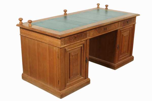 OAK DESK