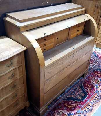 DRUM TOP DESK