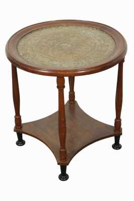 OCCASIONAL TABLE