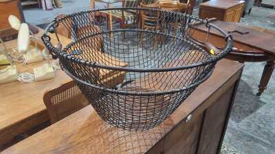 WOOD BASKET