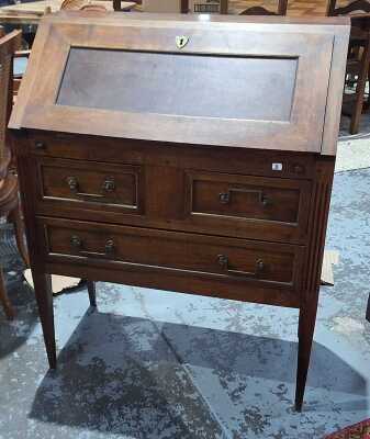DESK