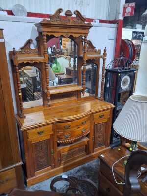 SIDEBOARD