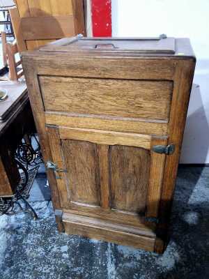 ICE CHEST