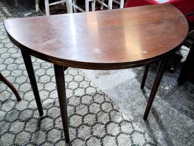 GAMES TABLE