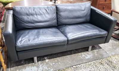 DANISH LOUNGE