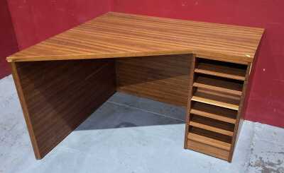 OFFICE DESK