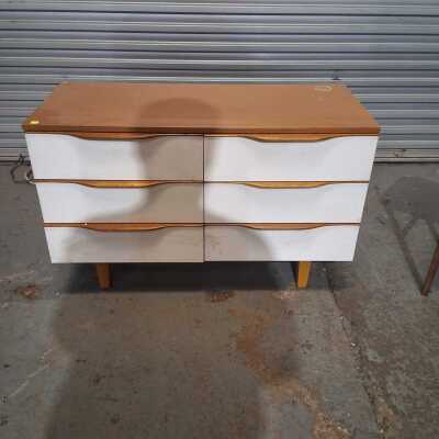 CHEST OF DRAWERS