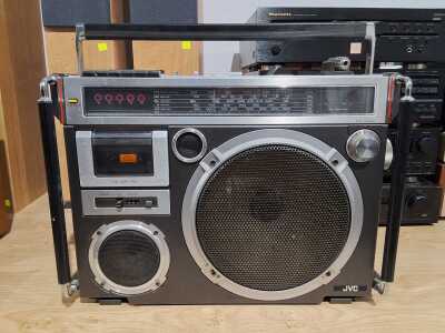 PORTABLE STEREO