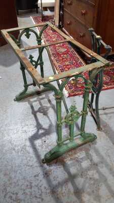 TABLE BASE
