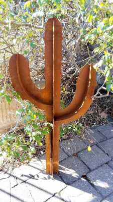 GARDEN ORNAMENT