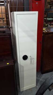 GUN SAFE