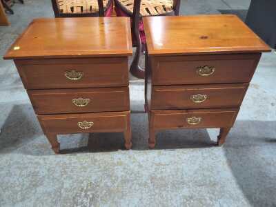 BEDSIDE CHESTS