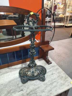 UMBRELLA STAND