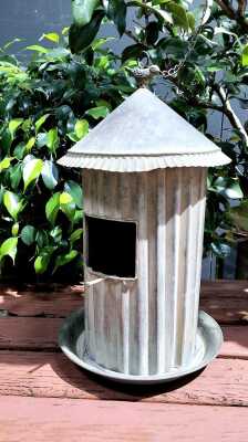 BIRD FEEDER