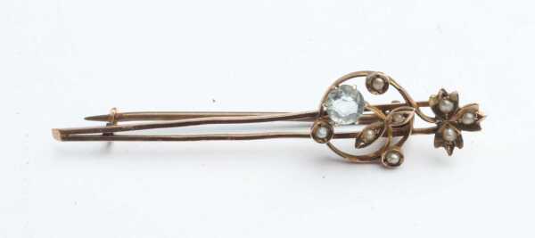 GOLD BROOCH