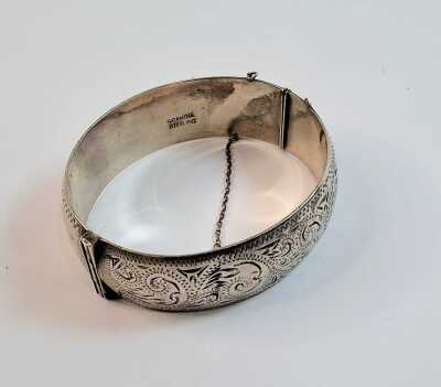 SILVER BANGLE