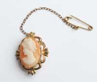 GOLD BROOCH