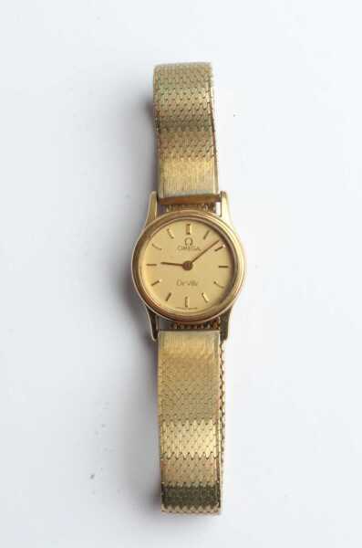 OMEGA WRIST WATCH