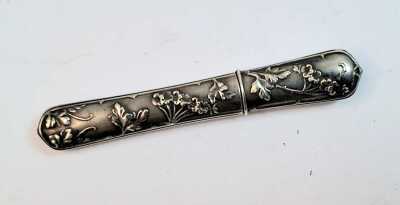 NEEDLE CASE
