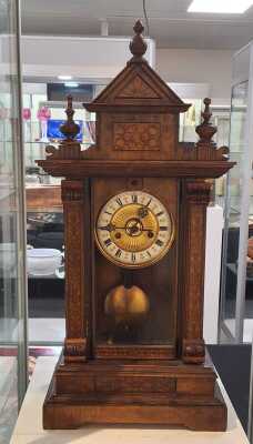 MANTEL CLOCK