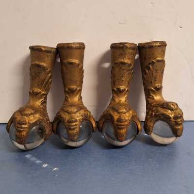 TABLE LEGS