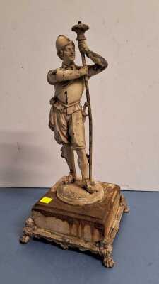 SOLDIER STATUE