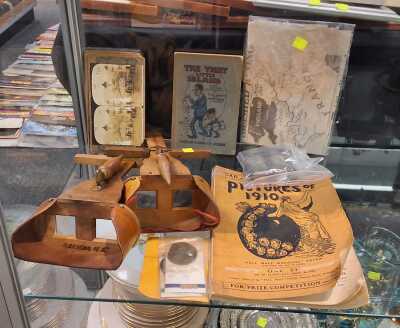 STEREOSCOPIC LOT