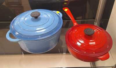 COOKING POTS