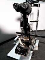 OPTHALMIC MICROSCOPE