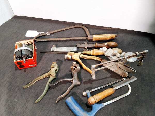 HAND TOOLS