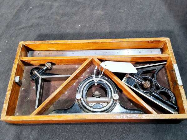 COMBINATION SET