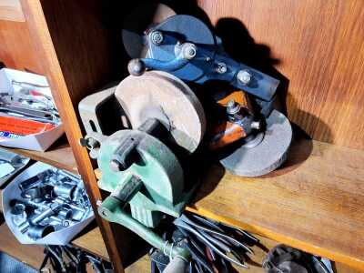 HAND GRINDERS