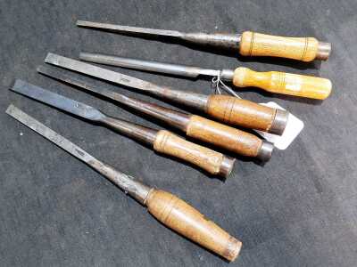 SOCKET CHISELS