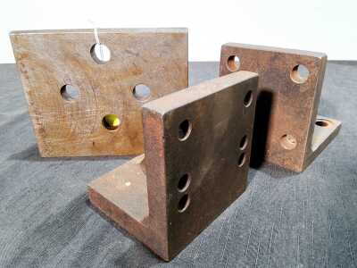 RIGHT ANGLE PLATES