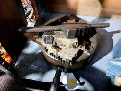 LATHE CHUCK