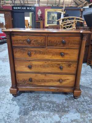CHEST OF DRAWERS