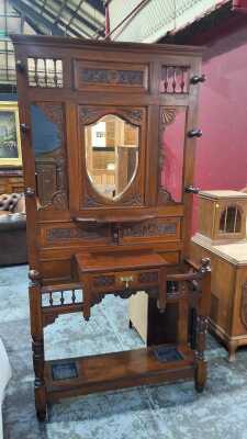HALLSTAND