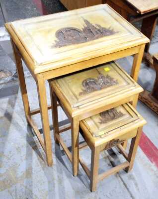 NESTING TABLES