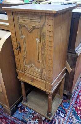 PIER CABINET