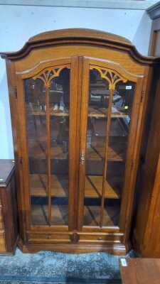 DISPLAY CABINET