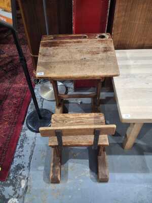 CHILDS DESK