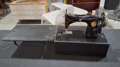 SEWING MACHINE