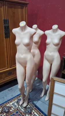 MANNEQUINS