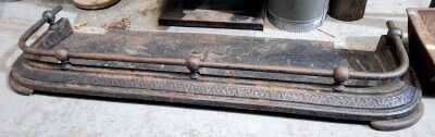 FIRE CURB